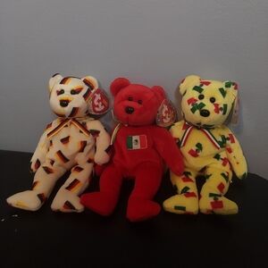 Set Of 3 Osito 1999, Pinata 2003, Deutschland 2003 Beanie Babies